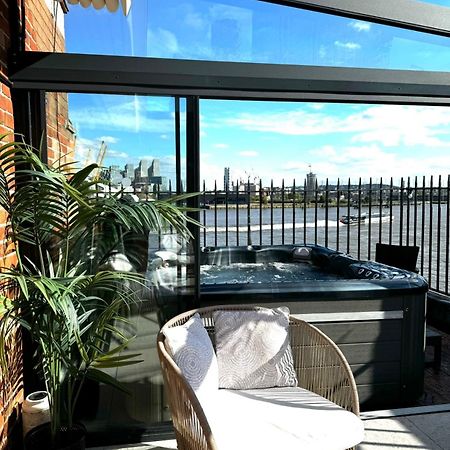 3 X Bedroom Riverside Flat With Hot Tub On Roof Terrace Londra Exterior foto
