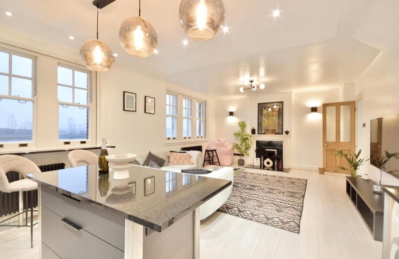 3 X Bedroom Riverside Flat With Hot Tub On Roof Terrace Londra Exterior foto